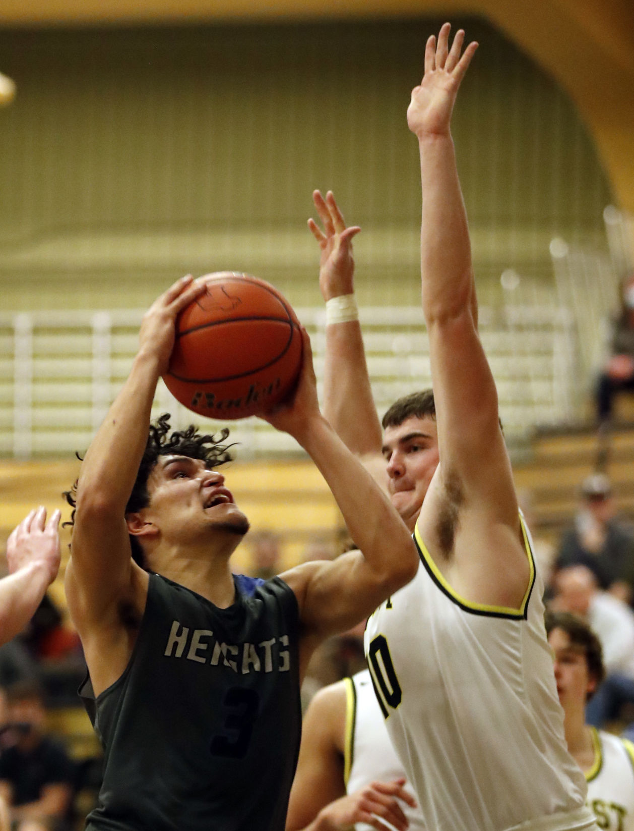 Billings West basketball hosts Skyview